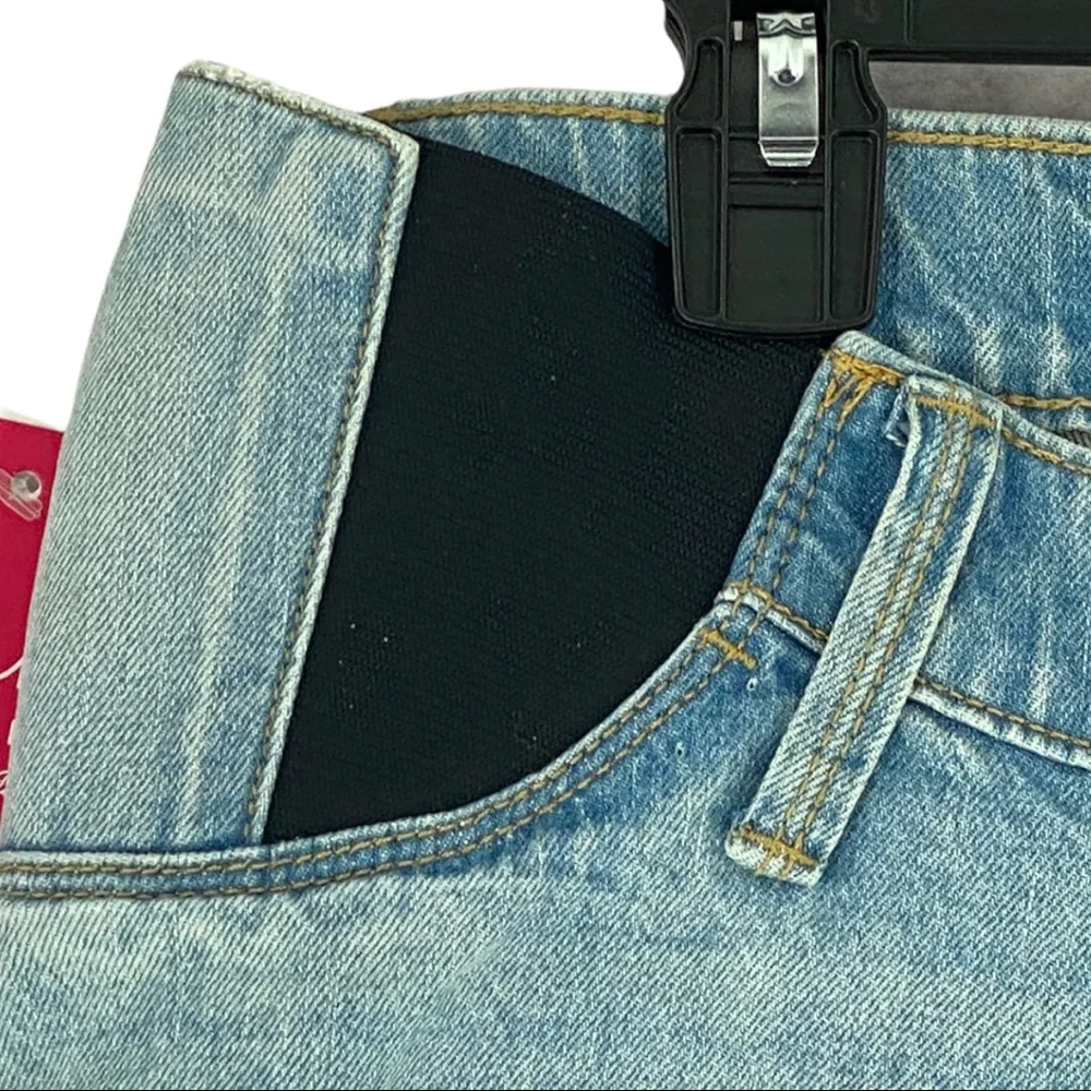 Isabel Maternity Side Panel Midi Maternity Jean Shorts Light Wash Size 4. - Picture 3 of 11